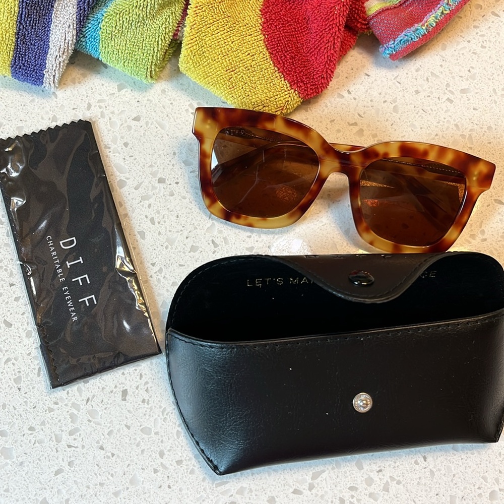 Diff Eyewear Sunglasses Style Carson - image 1